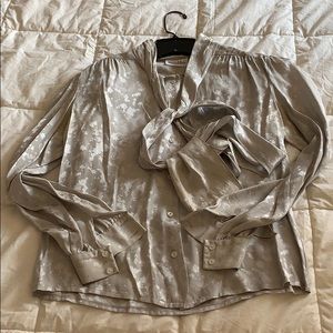 Montaldo’s size small silk shirt vintage see pics